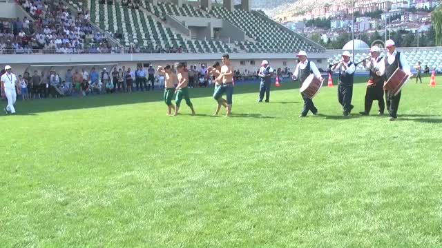 Amasya’da Geleneksel Karakucak Güreşleri
