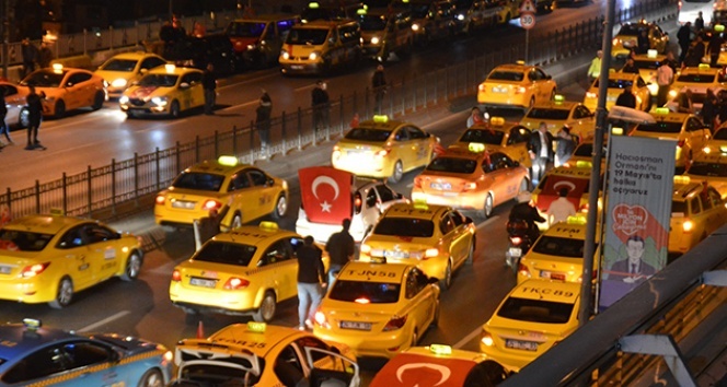 İstanbullu taksicilerden İdlib’e destek konvoyu