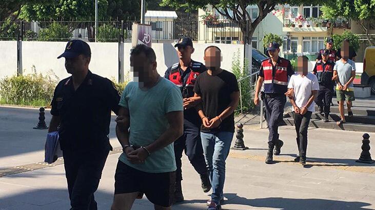 Antalya’da 20 kaçak göçmen yakalandı, 3 organizatör tutuklandı