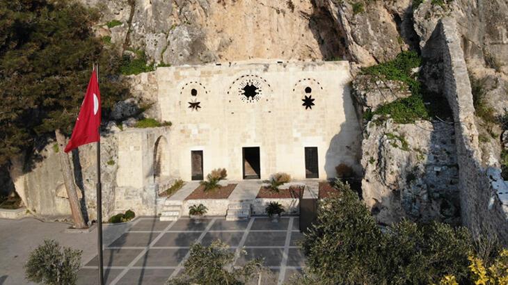 Dünyanın ilk mağara kilisesi ve Hatay Kalesi kalıntıları depremde hasar görmedi