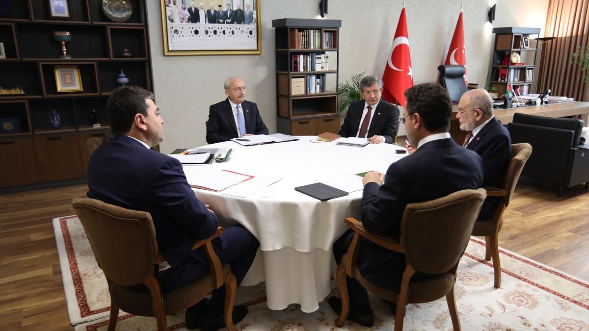 CHP Lideri Kemal Kılıçdaroğlu, 4 partinin liderleriyle telefonda görüştü