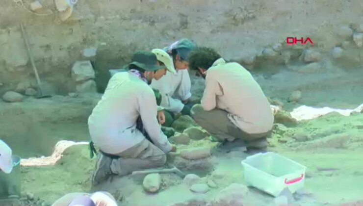 8 Bin Yıllık Bayan Heykelciği İzmir’de Bulundu