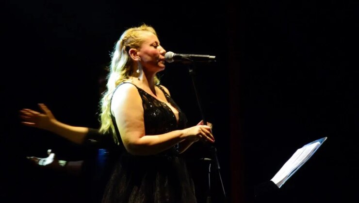 Bursa’da Zeki Müren Müzikleriyle Unutulmaz Gece
