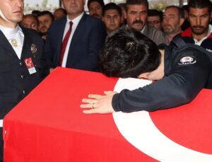 Kahreden ayrıntı! Şehit polis Şeyda Yılmaz’ın eşi acı haberi telsizden duymuş