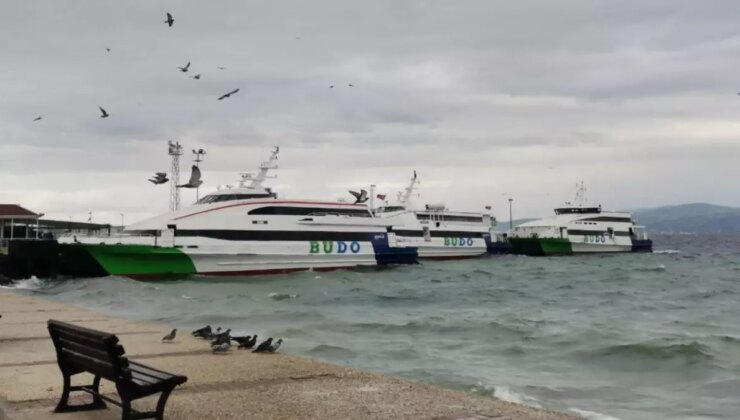 Bursa-İstanbul deniz otobüsü seferlerinden kimileri olumsuz hava nedeniyle iptal edildi