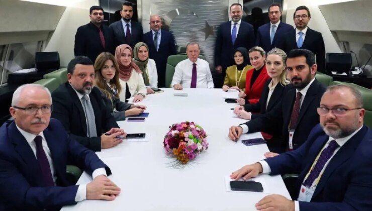 Cumhurbaşkanı Erdoğan’ın uçağında “adaylık” sorusunun yasaklandığı argüman edildi