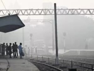 Pakistan’da Hava Kirliliği Nedeniyle Eğitime Orta Verildi